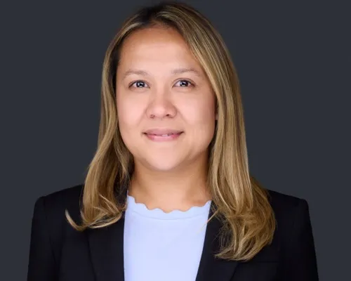 Professional headshot by Marquel Yvette Photography